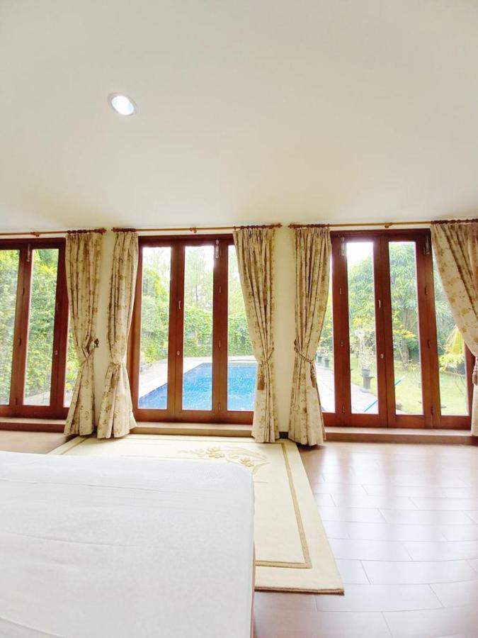 Villa Gathering Yuni Syahla Citaringgul Exterior photo