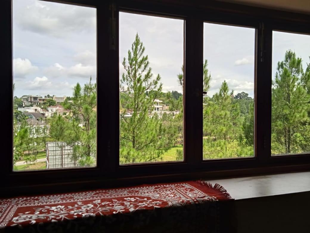 Villa Gathering Yuni Syahla Citaringgul Exterior photo